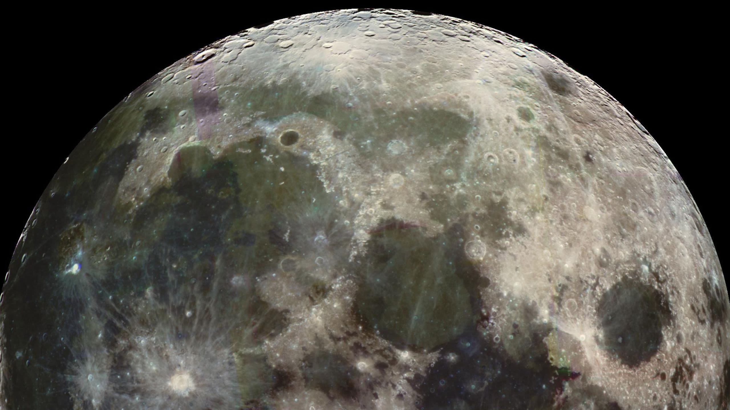 У луны есть спутник. Цветные снимки Луны. Лунные породы астрономия. Луна фото НАСА. Фотографии Луны в высоком разрешении.