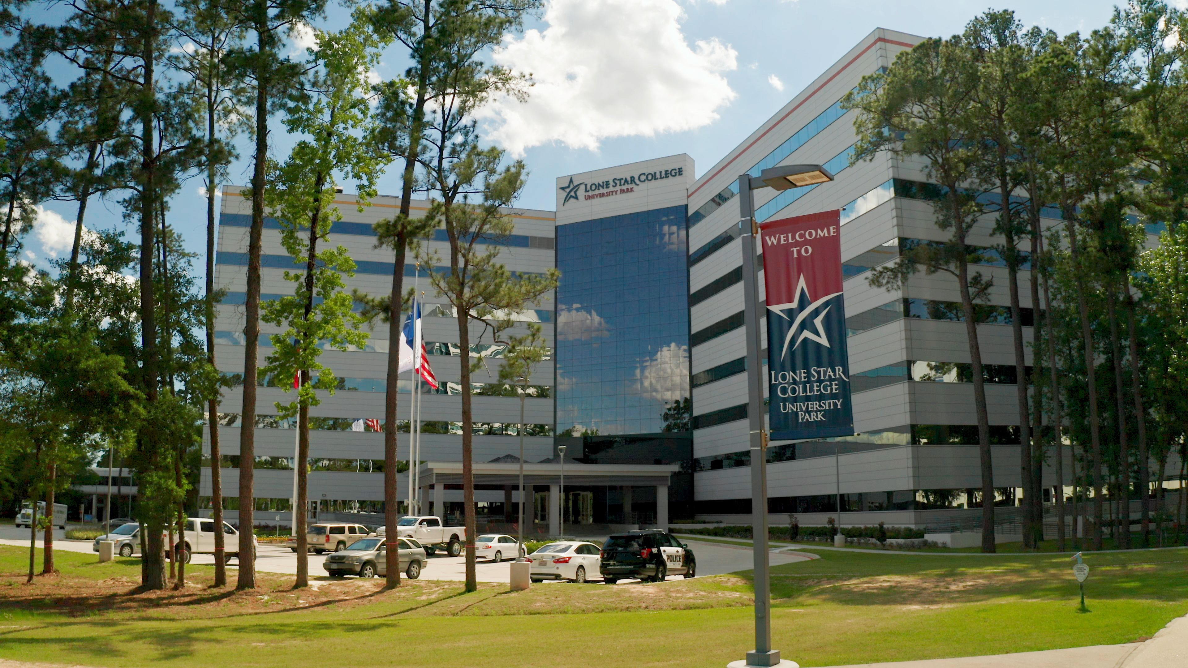 community college building with flag in front